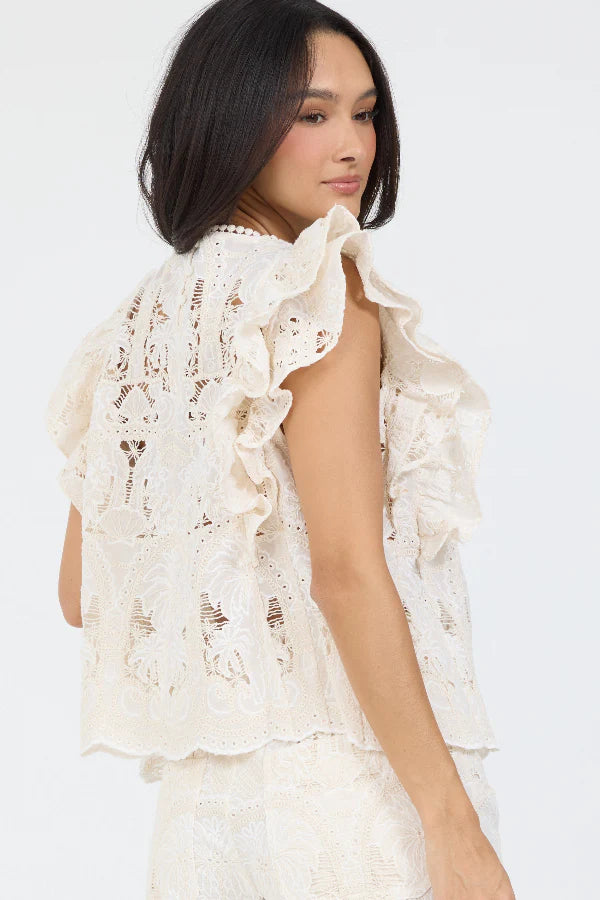 Stellah Hanna Ruffle Sleeve Embroidery Top