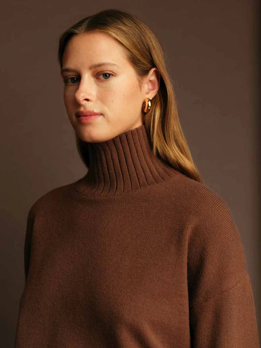 DELUC Peter Turtleneck Sweater in Ecru