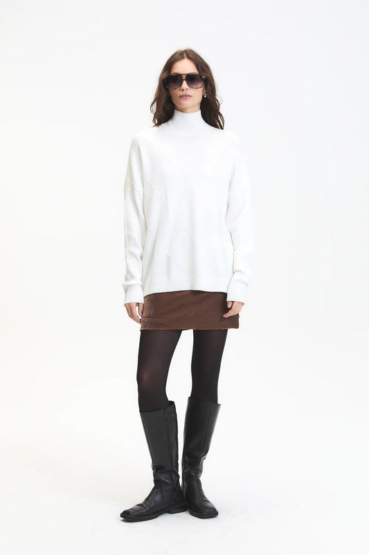 DELUC Asher Turtleneck Sweater in Ecru or Light Grey