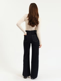 Daze Far Out High Rise