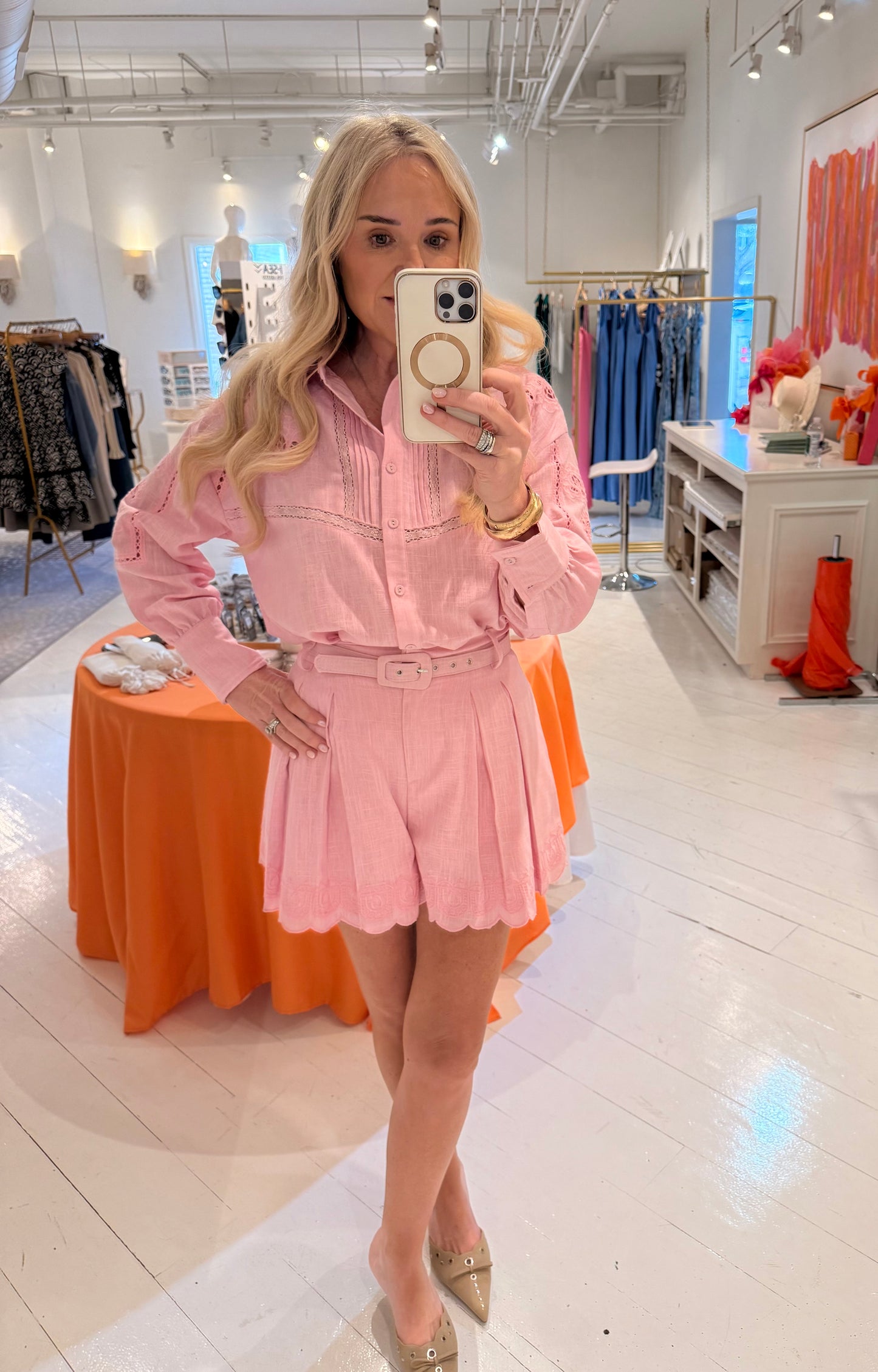 Lillian Embroidered Linen Set in Pink