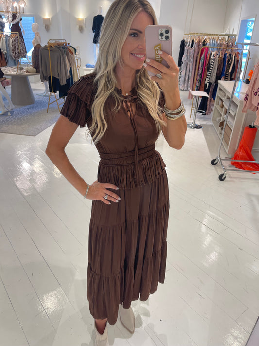 Short Pleated Sleeve Midi Dress